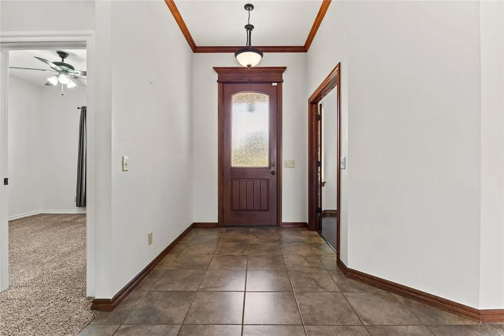 Photo 5 — 1304 Crimson Drive, Weatherford, OK 73096