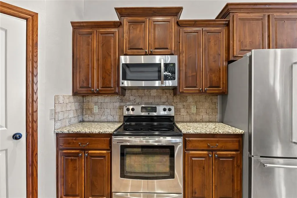 Photo 15 — 1304 Crimson Drive, Weatherford, OK 73096