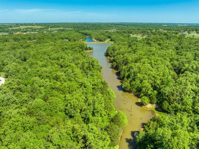 Photo 4 — 9633 Creek View Road, Guthrie, OK 73044