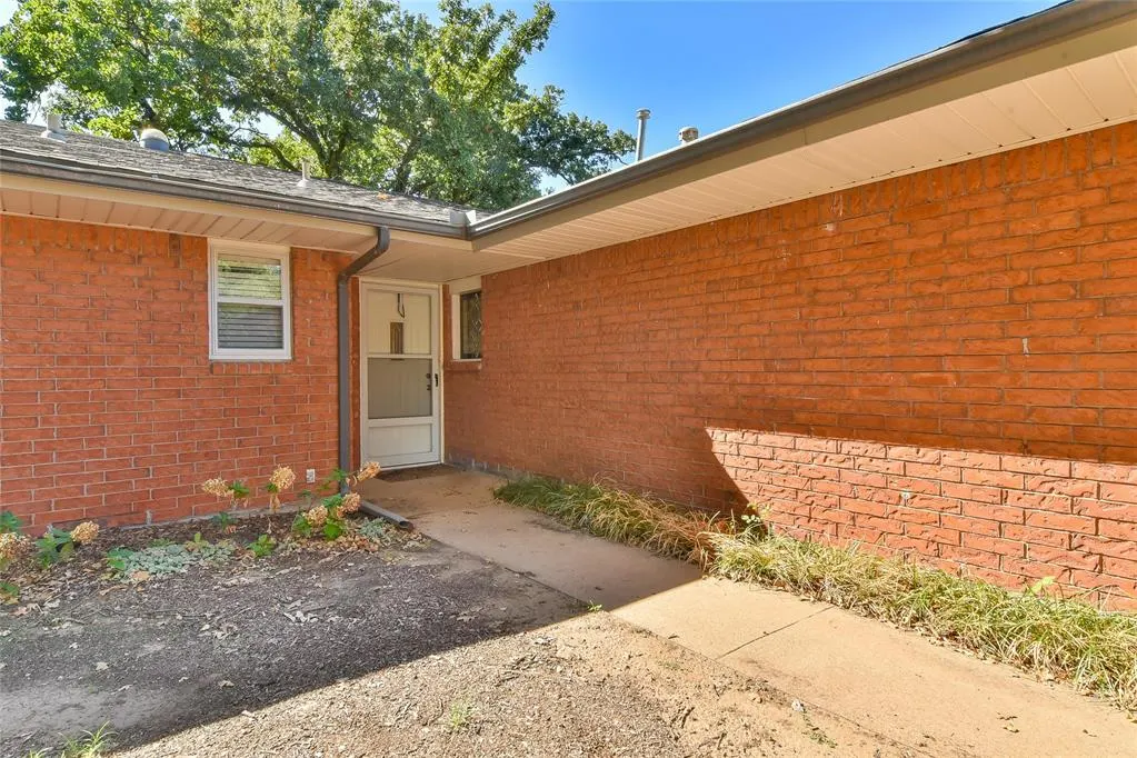 Photo 3 — 8124 NW 19th Street, Oklahoma City, OK 73127