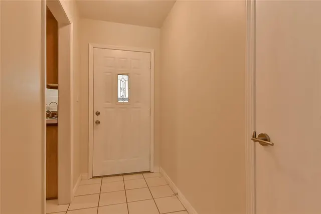 Photo 4 — 8124 NW 19th Street, Oklahoma City, OK 73127