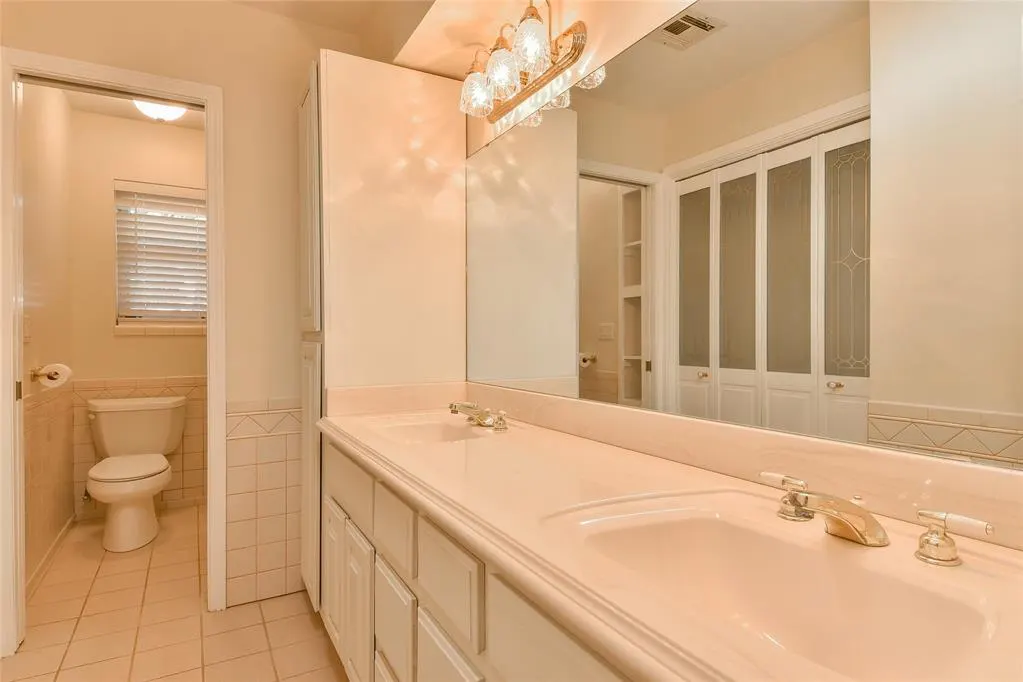 Photo 17 — 8124 NW 19th Street, Oklahoma City, OK 73127