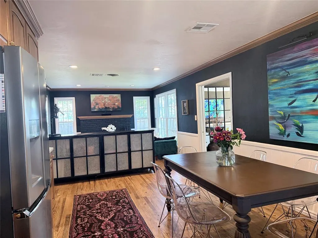 Photo 3 — 1201 Glenbrook Terrace, Nichols Hills, OK 73116