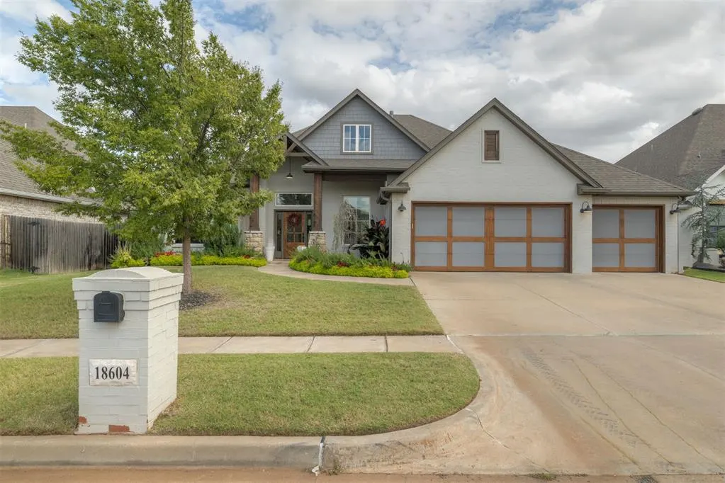 Front exterior — 18604 Diego Place, Edmond, OK 73012