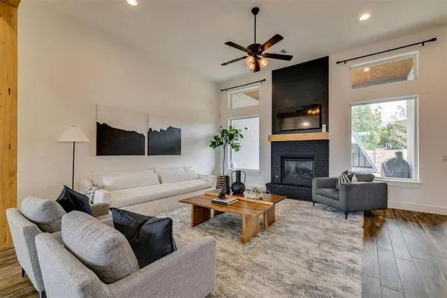 Photo 3 — 18604 Diego Place, Edmond, OK 73012