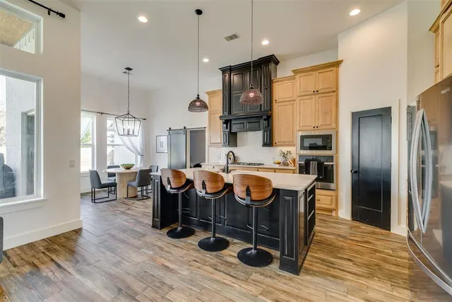 Photo 5 — 18604 Diego Place, Edmond, OK 73012