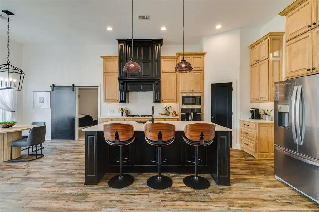 Photo 6 — 18604 Diego Place, Edmond, OK 73012