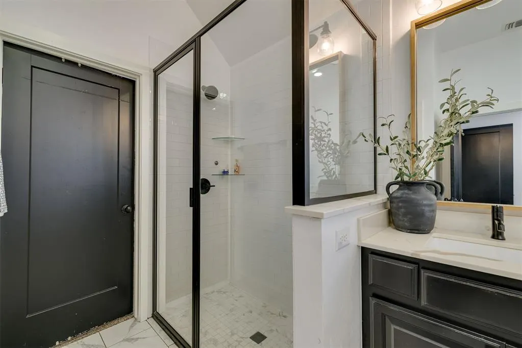 Photo 21 — 18604 Diego Place, Edmond, OK 73012