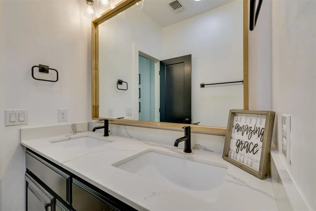 Photo 38 — 18604 Diego Place, Edmond, OK 73012