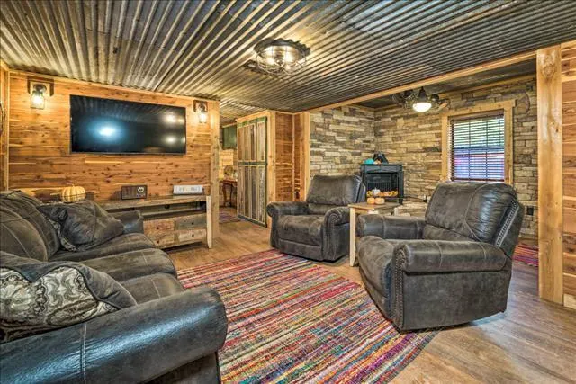 Photo 4 — 111 Coho Road, Broken Bow, OK 74728