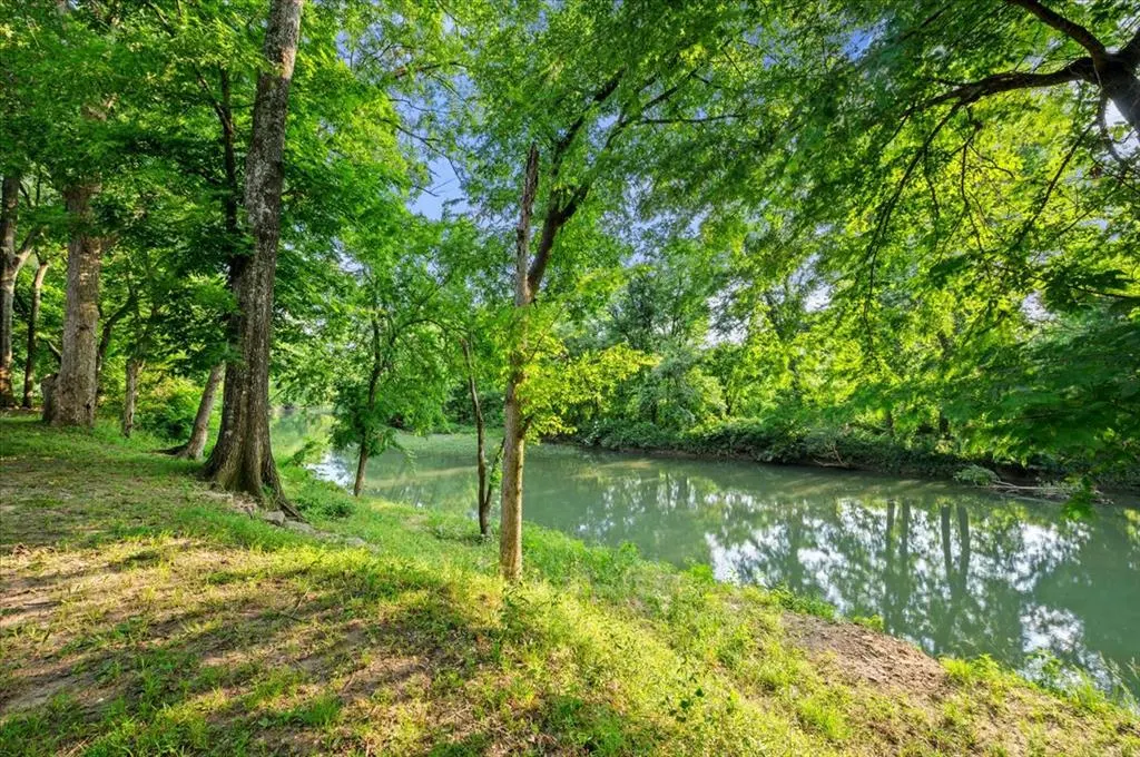 Photo 2 — 271 River West Lane, Broken Bow, OK 74728