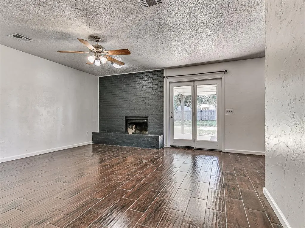 Photo 13 — 451 Crooked Oak Drive, Harrah, OK 73045