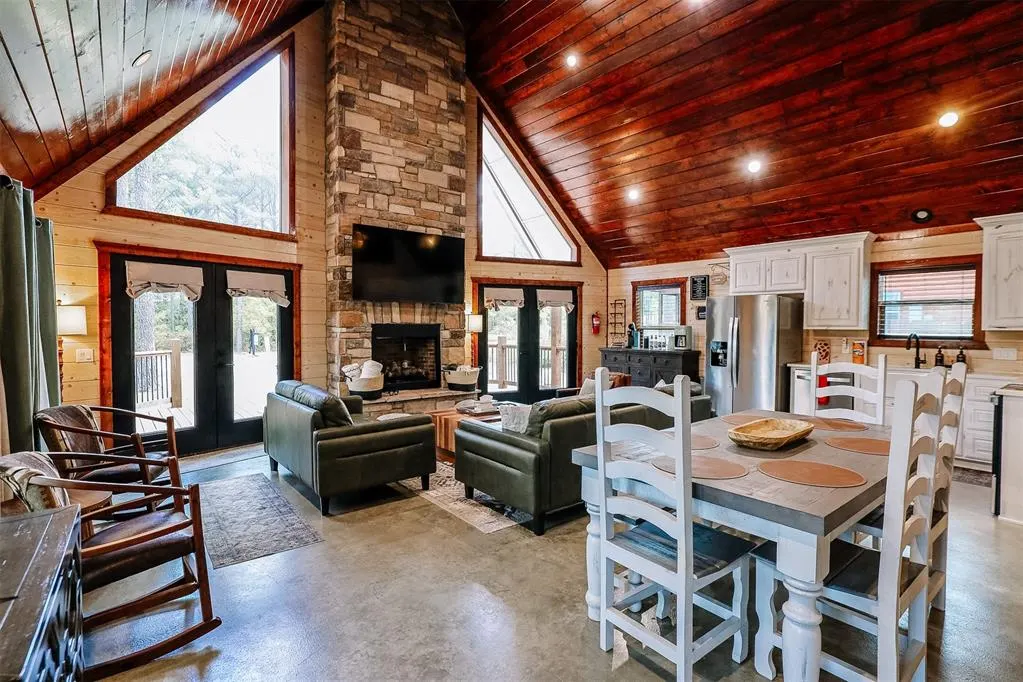Photo 8 — 45 Sweetwater Lane, Broken Bow, OK 74728
