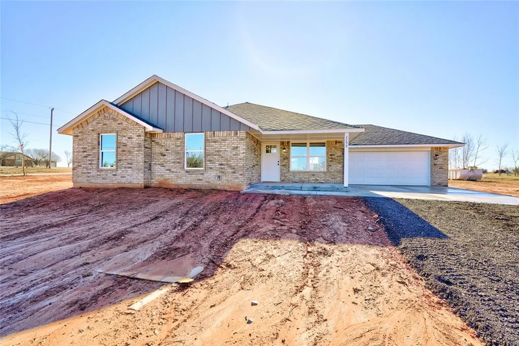 Front exterior — 2077 County St 2971,, Blanchard, OK 73010
