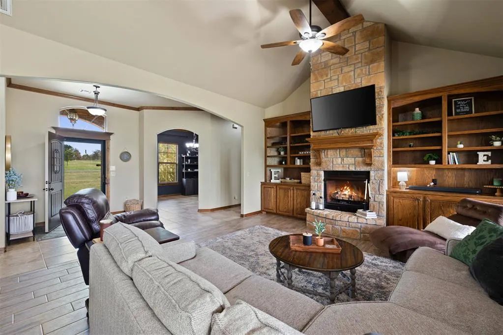 Photo 5 — 1960 Bermuda Drive, Newcastle, OK 73065