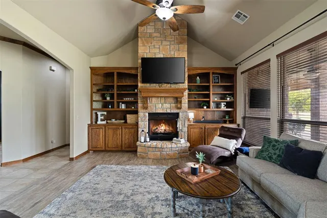 Photo 6 — 1960 Bermuda Drive, Newcastle, OK 73065