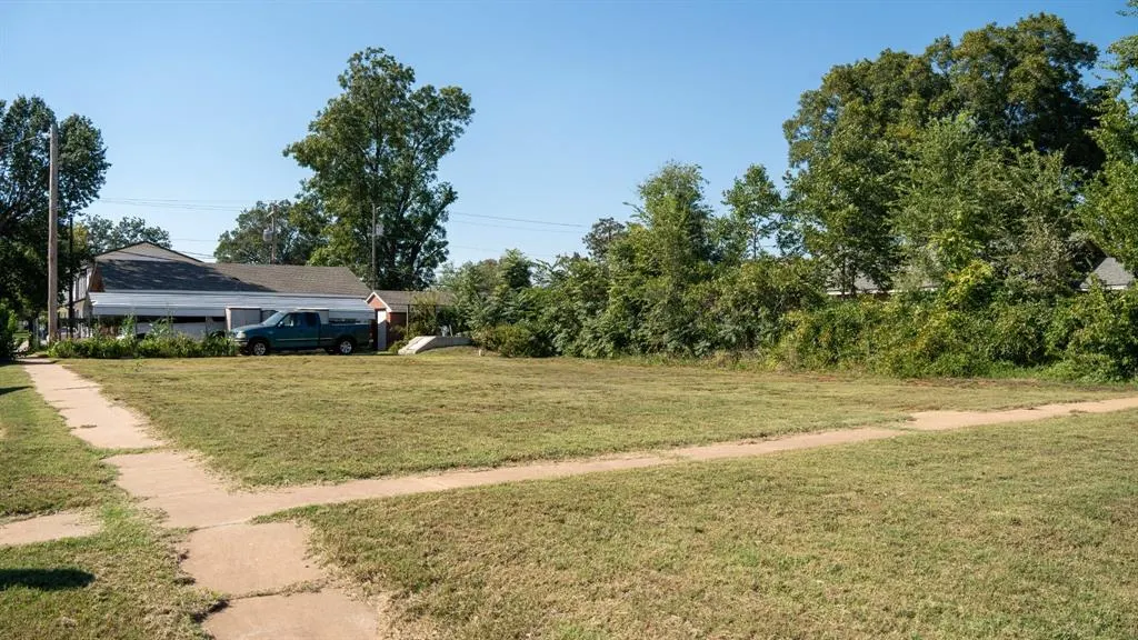 Photo 13 — 424 S Husband Street, Stillwater, OK 74074