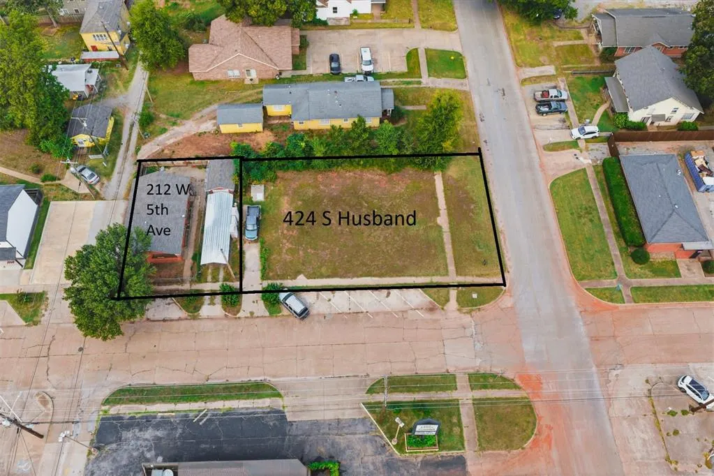 Front exterior — 424 S Husband Street, Stillwater, OK 74074