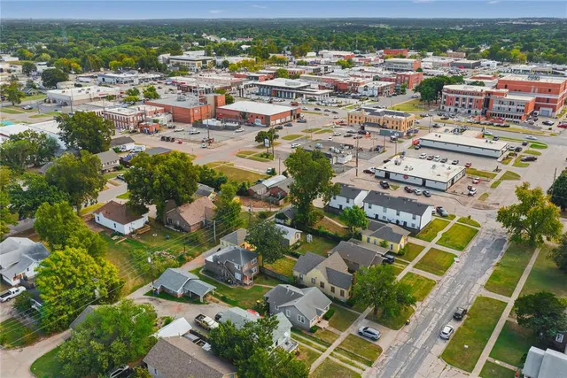 Photo 7 — 424 S Husband Street, Stillwater, OK 74074