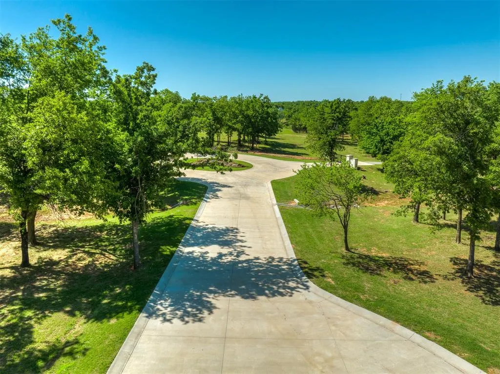 Photo 3 — 9759 Creek View Road, Guthrie, OK 73044