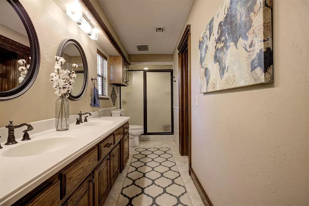 Photo 35 — 2413 S Wentworth Court, Oklahoma City, OK 73170