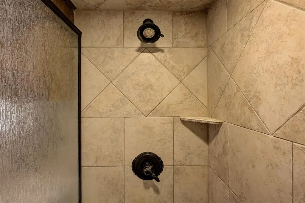 Photo 36 — 2413 S Wentworth Court, Oklahoma City, OK 73170