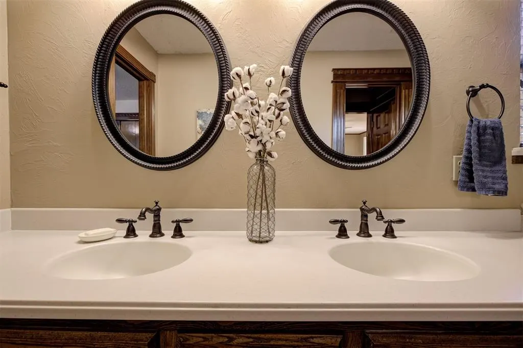 Photo 37 — 2413 S Wentworth Court, Oklahoma City, OK 73170