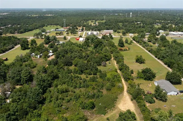 Photo 4 — 15790 SE 29th Street, Choctaw, OK 73020