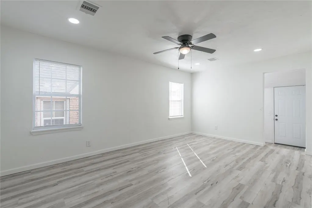 Photo 3 — 2200 NE 19th Street, Oklahoma City, OK 73111