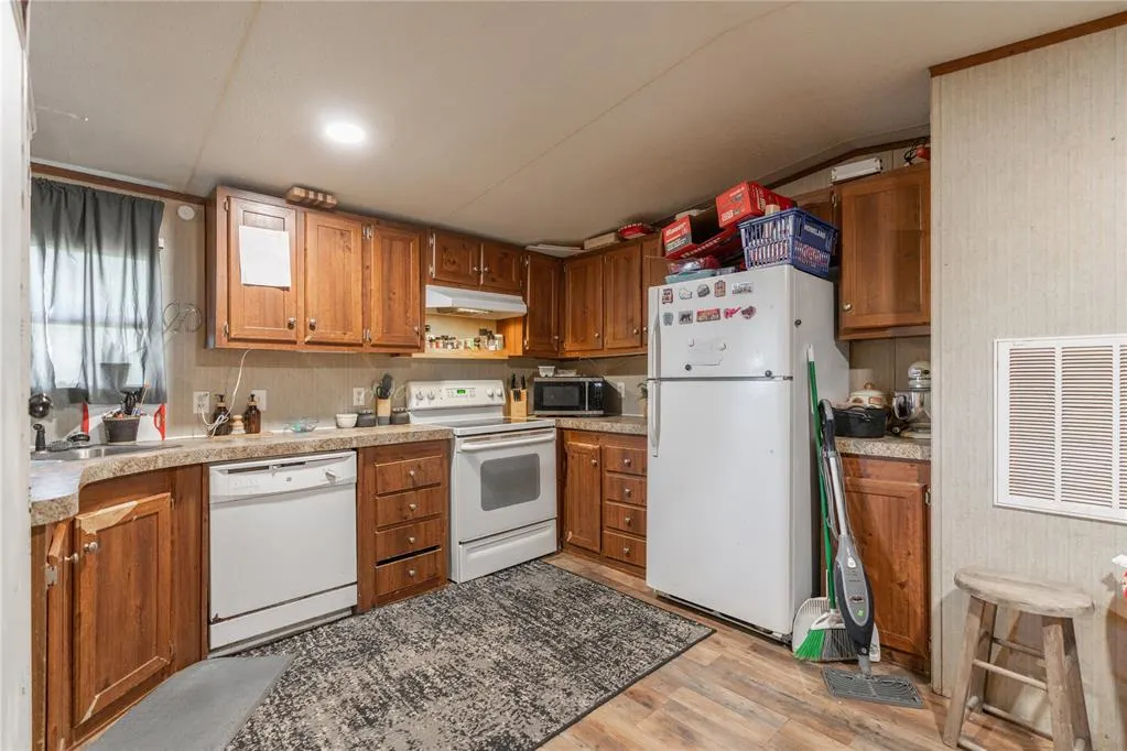 Photo 5 — 7414 E 104th Street, Perkins, OK 74059