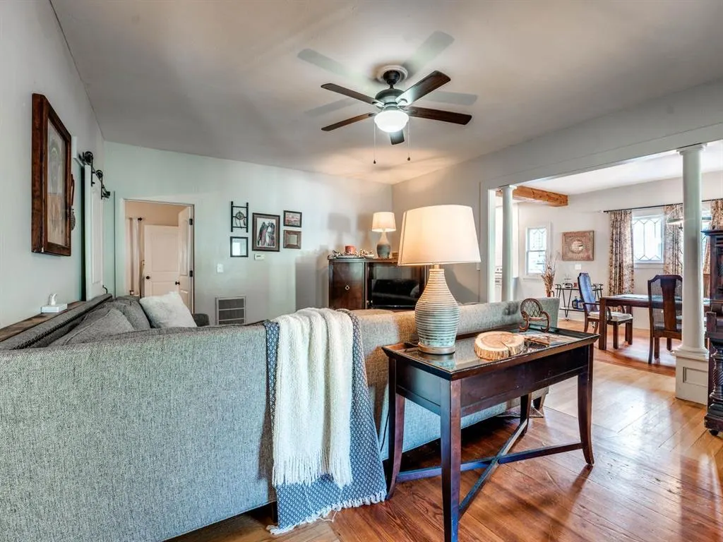 Photo 9 — 717 E Warner Avenue, Guthrie, OK 73044