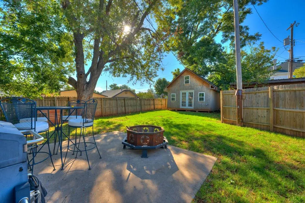 Photo 29 — 717 E Warner Avenue, Guthrie, OK 73044