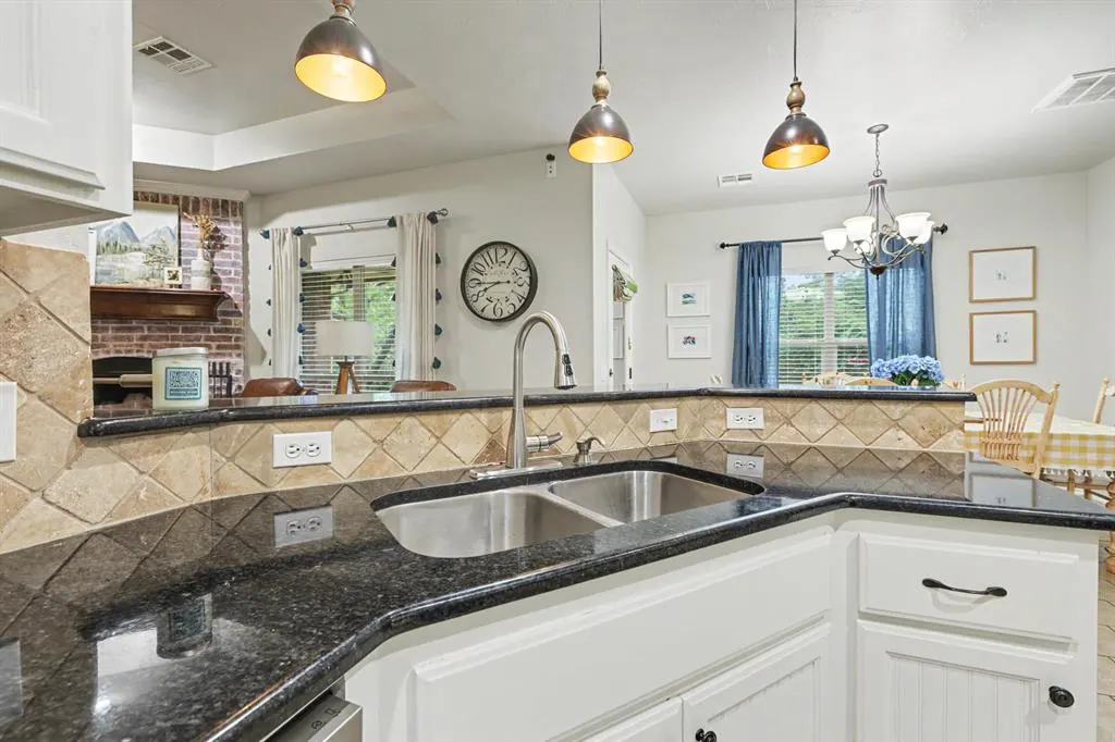 Photo 9 — 3855 ROCK DOVE Landing, Edmond, OK 73034