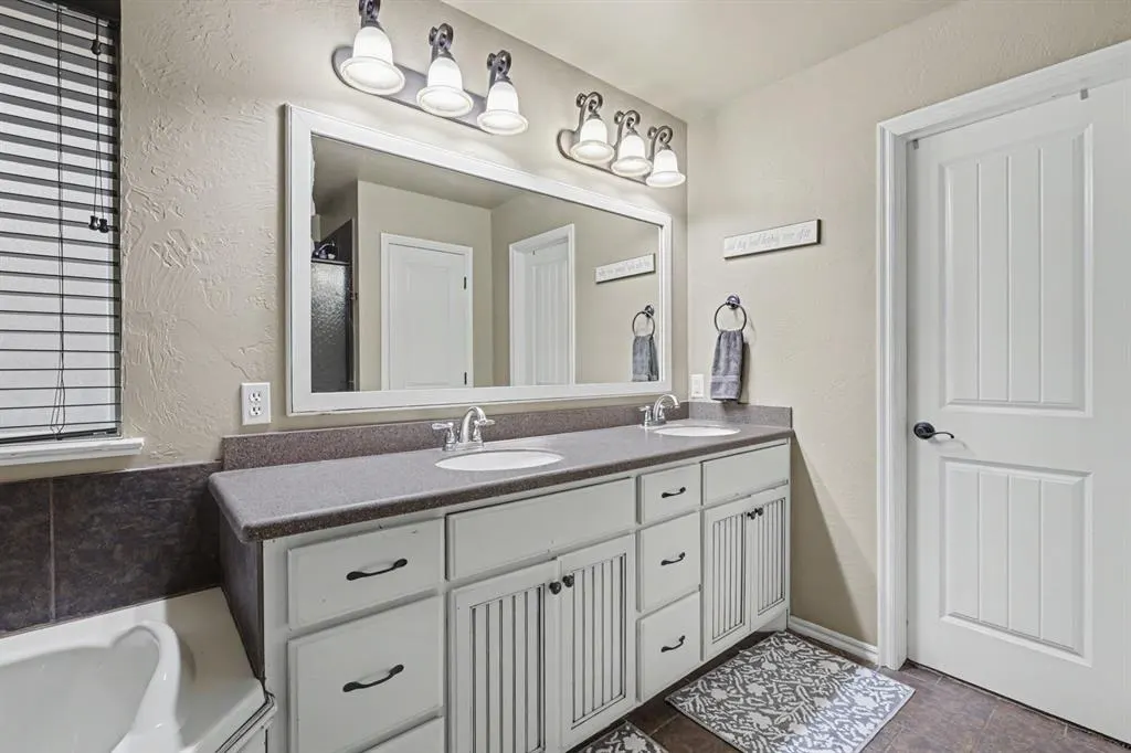 Photo 18 — 3855 ROCK DOVE Landing, Edmond, OK 73034