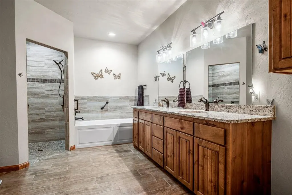Photo 9 — 24119 E 1080 Road, Weatherford, OK 73096