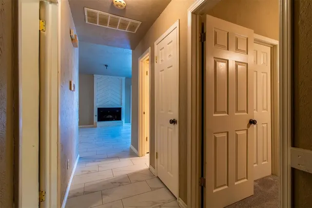 Photo 2 — 14007 Fairhill Avenue, Oklahoma City, OK 73013