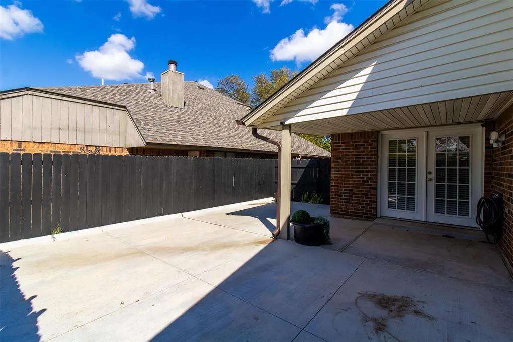 Photo 9 — 14007 Fairhill Avenue, Oklahoma City, OK 73013