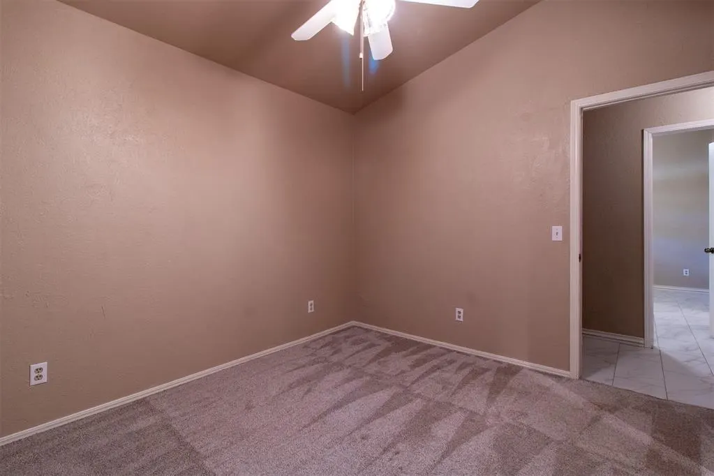 Photo 17 — 14007 Fairhill Avenue, Oklahoma City, OK 73013
