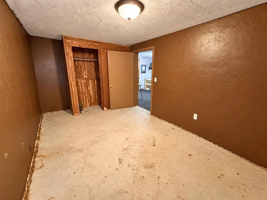 Photo 15 — 319 Division Street, Hydro, OK 73048