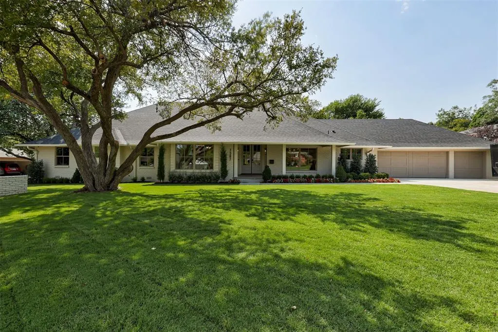 Front exterior — 7307 Waverly Avenue, Nichols Hills, OK 73120
