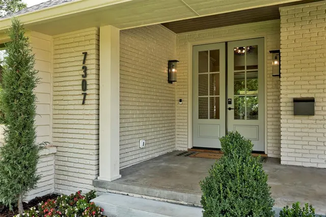 Photo 4 — 7307 Waverly Avenue, Nichols Hills, OK 73120