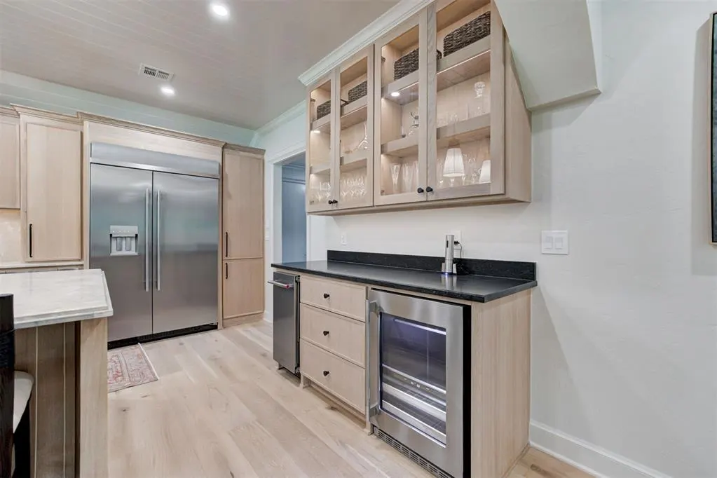 Photo 14 — 7307 Waverly Avenue, Nichols Hills, OK 73120