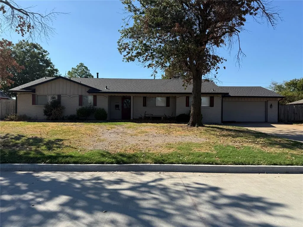 Front exterior — 6909 S Country Club Drive, Oklahoma City, OK 73159