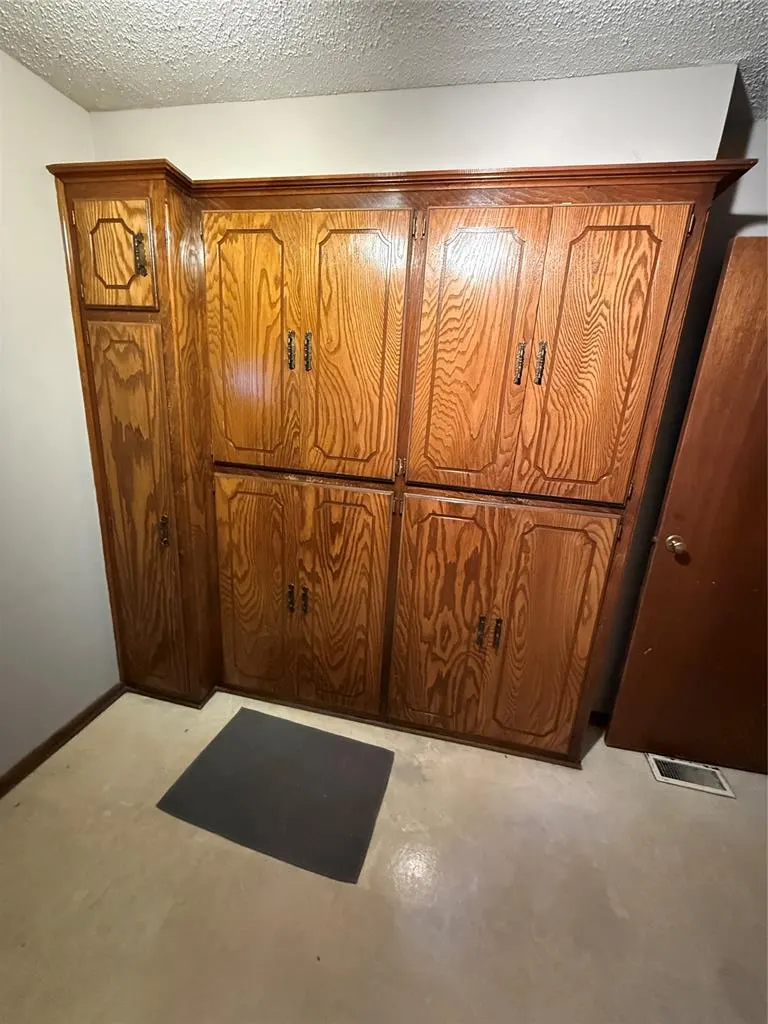 Photo 21 — 6909 S Country Club Drive, Oklahoma City, OK 73159