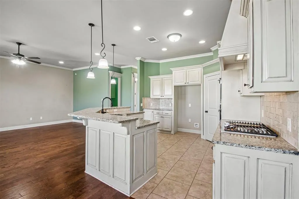 Photo 11 — 1916 Inglenook Drive, Norman, OK 73071