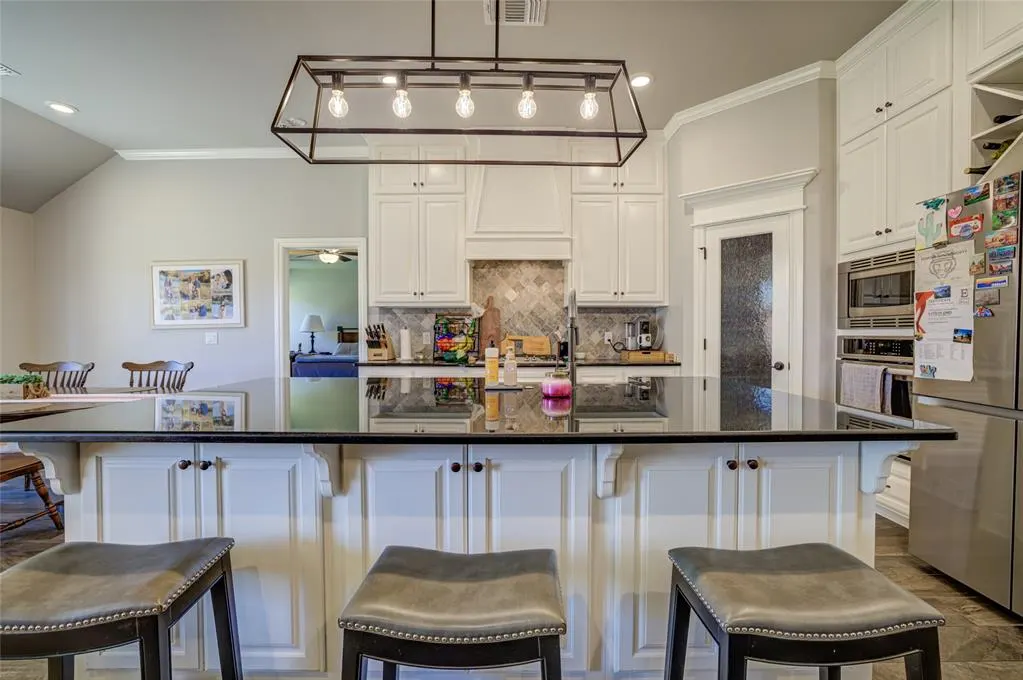 Photo 15 — 3000 Grapevine Street, Edmond, OK 73034