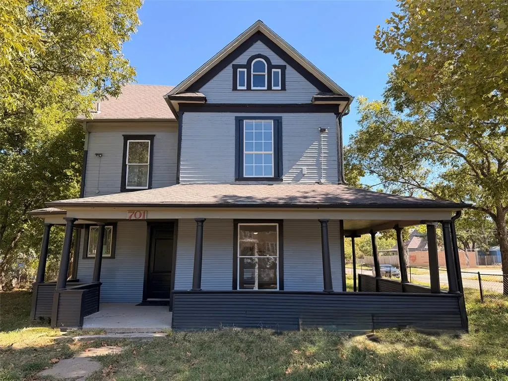 Front exterior — 701 N Broadway Avenue, Shawnee, OK 74801