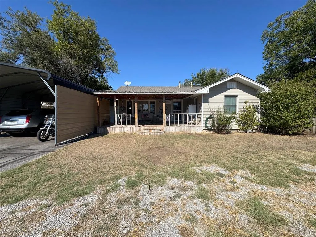 Front exterior — 915 W C Street, Eldorado, OK 73537