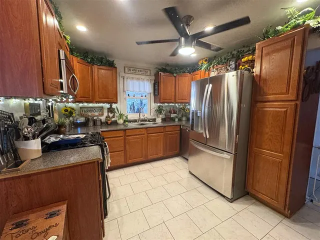 Photo 5 — 915 W C Street, Eldorado, OK 73537