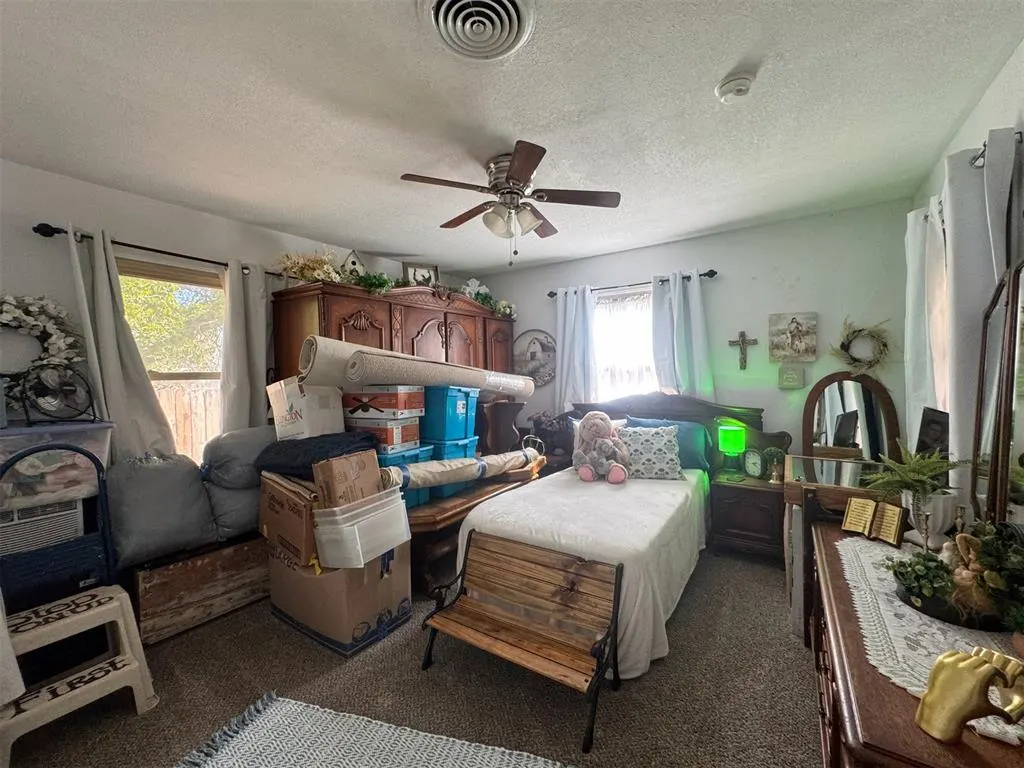 Photo 9 — 915 W C Street, Eldorado, OK 73537